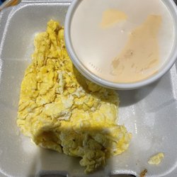 New York Diner - 4 eggs and a side of grits now cost $10