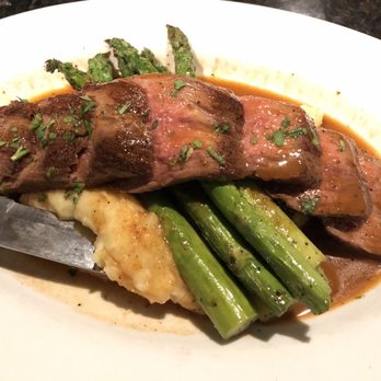 Karline's Restaurant - Bistro Filet - Bars Near Me - Redding, California