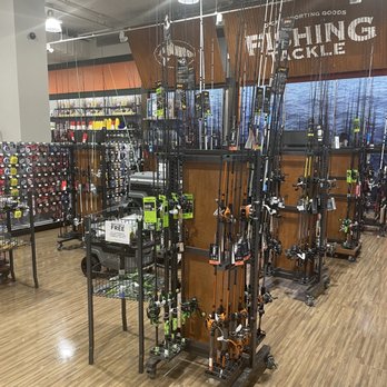 DICK'S Sporting Goods - Golf Equipment Near Me - Torrance, California