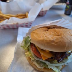 Big Burger Drive-In - Bacon double cheese burger basket