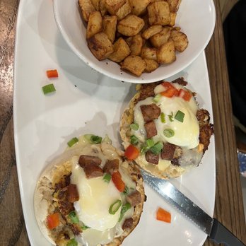 Another Broken Egg Cafe - Crab Cake Benedict - American Near Me - Orlando, Florida Another Broken Egg Cafe - Crab Cake Benedict - American Near Me - Orlando, Florida