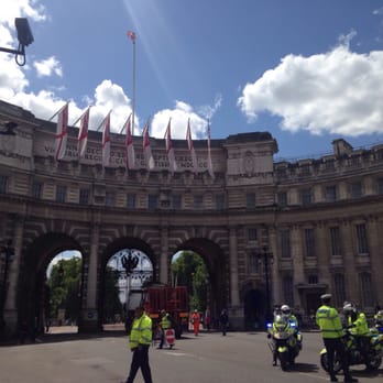 Admiralty Arch - Landmarks & Historical Buildings Near Me - London, XGL