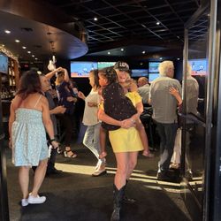 Ric's Restaurant & Sports Lounge