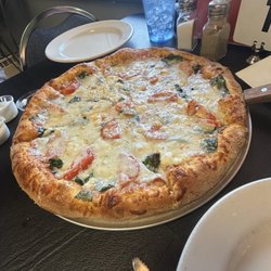 Pizanos - Greek Pizza