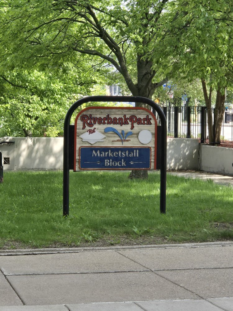Riverbank Park Logo
