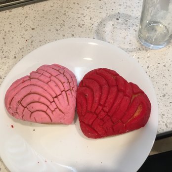El Carrusel Bakery - Heart shaped tastiness! - Bakeries Near Me - Van Nuys, California El Carrusel Bakery - Heart shaped tastiness! - Bakeries Near Me - Van Nuys, California