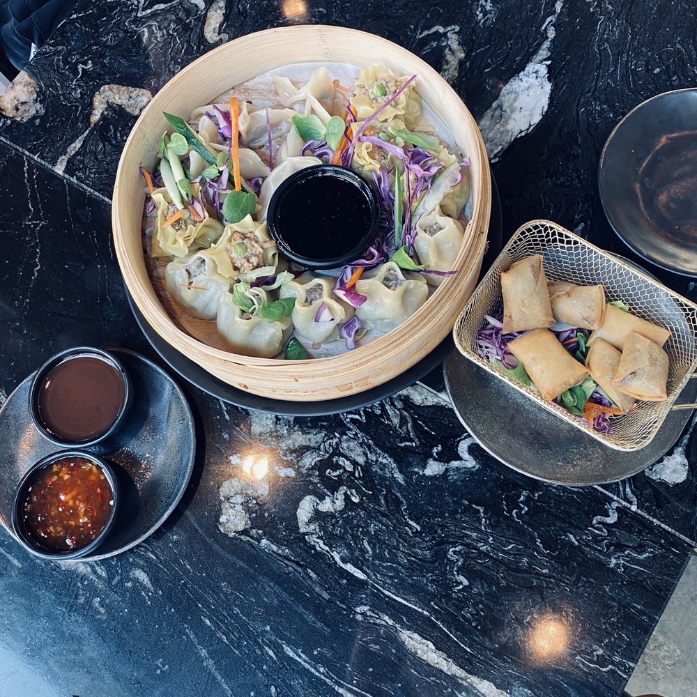 Pełną Parą - Spring rolls  Pork and shiitake dumplings  Turkey and herbs dumplings Sweet chili sauce  Plum sauce - Dim Sum Near Me - Warsaw, MZ