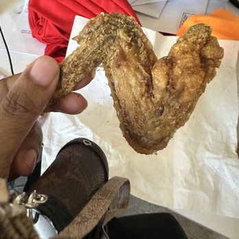 Spinx - Small, over fried and dry wings. - Convenience Stores Near Me - GREER, South Carolina Spinx - Small, over fried and dry wings. - Convenience Stores Near Me - GREER, South Carolina