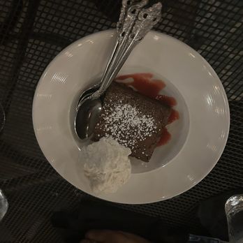 Bella Vino Wine Bar & Tapas - Brownie with ice cream - Wine Bars Near Me - St. Charles, Missouri