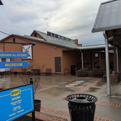 Bush's Visitor Center - Bush's Visitor Center, Dandridge