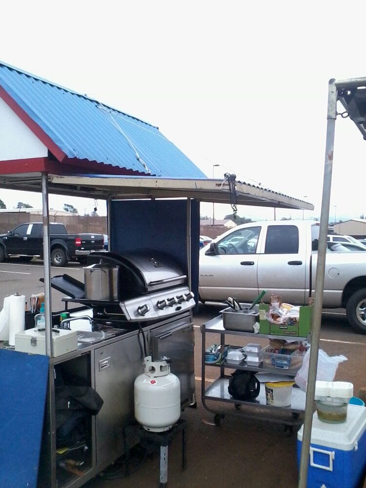 The Dawgs Grill Logo