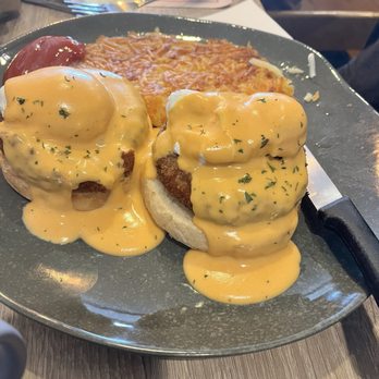 Mikayla's Cafe - Spicy Crab Cake Benedict - Breakfast & Brunch Near Me - Santa Clara, California