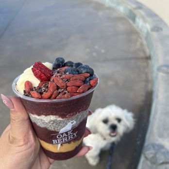 Oakberry Acai - Bowl - Classic Size (12 oz) - Acai Bowls Near Me - Hermosa Beach, California Oakberry Acai - Bowl - Classic Size (12 oz) - Acai Bowls Near Me - Hermosa Beach, California