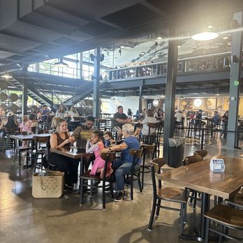 Crooked Can Brewery - Breweries Near Me - Minneola, Florida