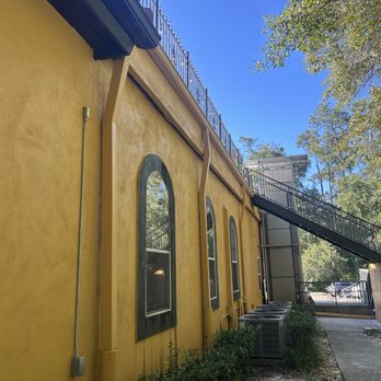 Honey Bee Cafe - Coffee & Tea Near Me - Gainesville, Florida
