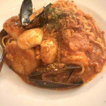 Sorelle Italian Bistro - Linguini Fruti Di Mare - Italian Near Me - Campbell, California Sorelle Italian Bistro - Linguini Fruti Di Mare - Italian Near Me - Campbell, California