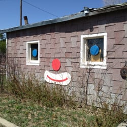 Grampa Jerry's Clown Museum - Happiest house in the west.