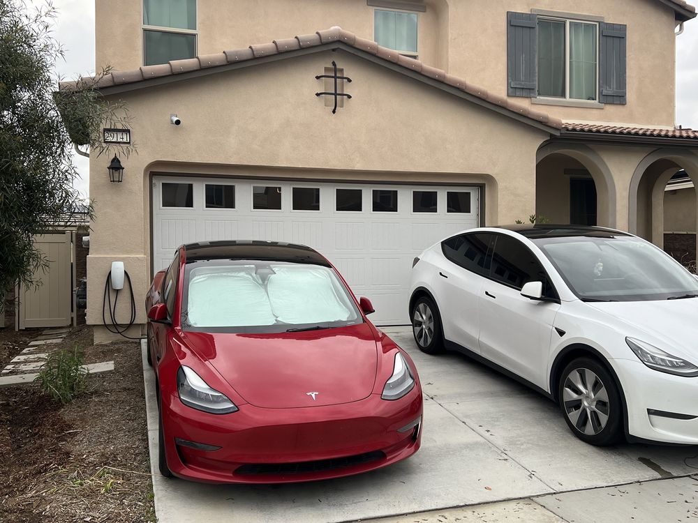 Slide of Cruz Electric