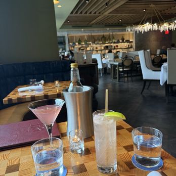 Fia Restaurant - Cosmopolitan El Búho - New American Near Me - Atlanta, Georgia Fia Restaurant - Cosmopolitan El Búho - New American Near Me - Atlanta, Georgia