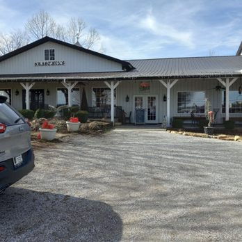 Adams Breezy Hill Farm - Outside of the restaurant - American Near Me - Princeton, Kentucky