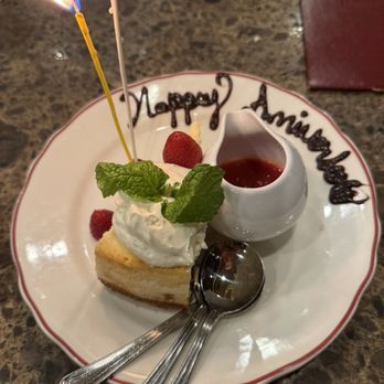 Maggiano's - New York Style CheesecakeCheesecake - Italian Near Me - Houston, Texas Maggiano's - New York Style CheesecakeCheesecake - Italian Near Me - Houston, Texas