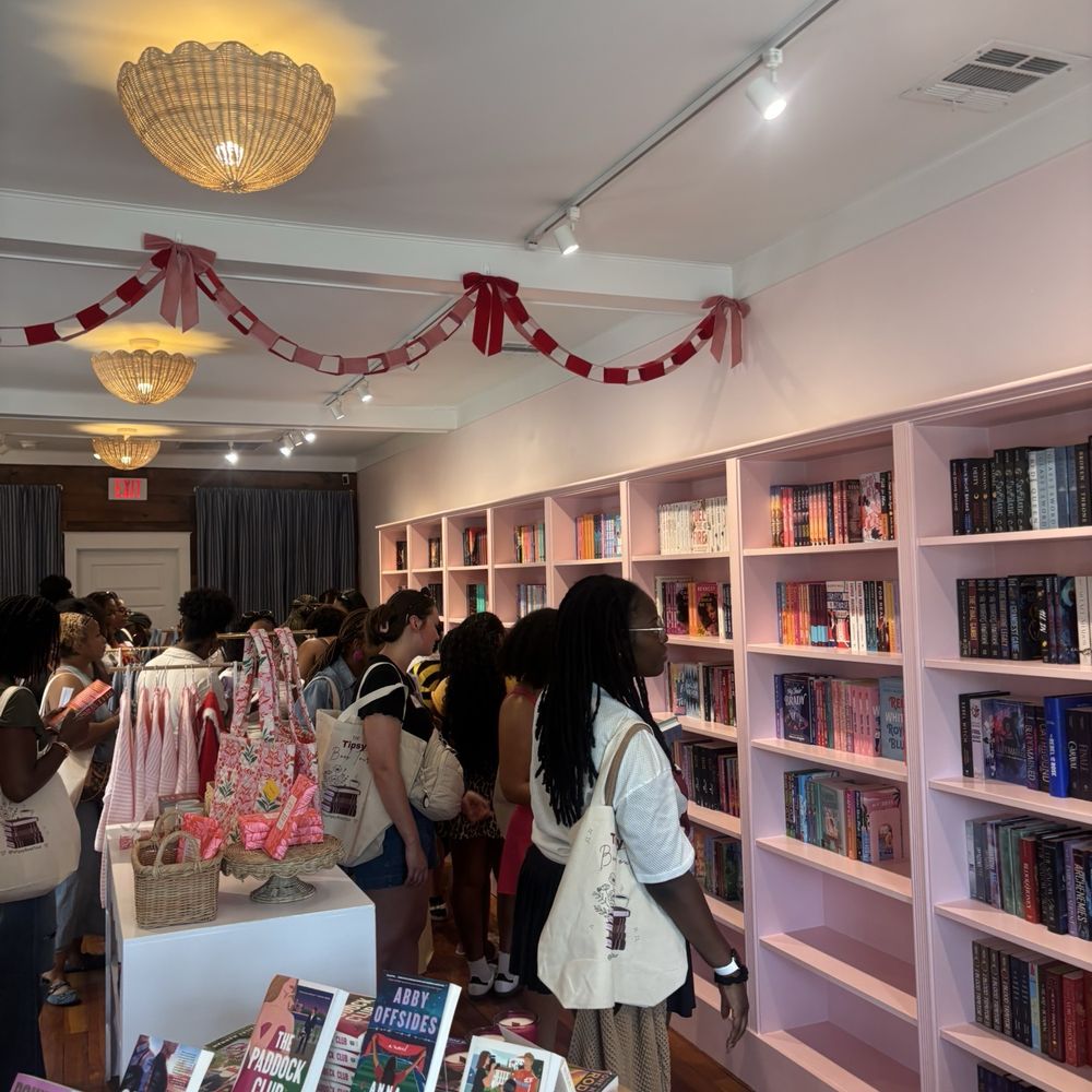 Blush Bookstore - Bookshelves - Bookstores Near Me - Dallas, Texas