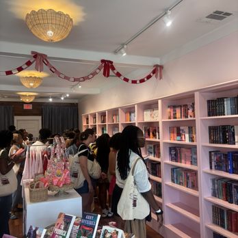 Blush Bookstore - Bookshelves - Bookstores Near Me - Dallas, Texas