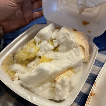Blue Springs Cafe - Banana creme meringue (to go, got a little messy) - American Near Me - Highland, Illinois