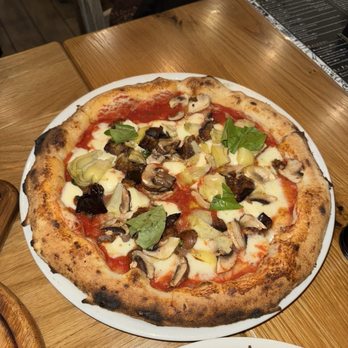 IL Posto - Veggie pizza - Italian Near Me - San Diego, California IL Posto - Veggie pizza - Italian Near Me - San Diego, California