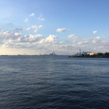 American Veterans Memorial Pier - Downtown Manhattan - Parks Near Me - Brooklyn, New York American Veterans Memorial Pier - Downtown Manhattan - Parks Near Me - Brooklyn, New York