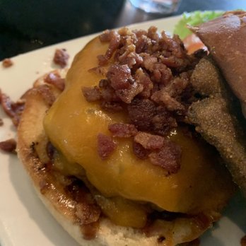 5 Star Burgers - Taos Burger with bacon - American Near Me - Albuquerque, New Mexico