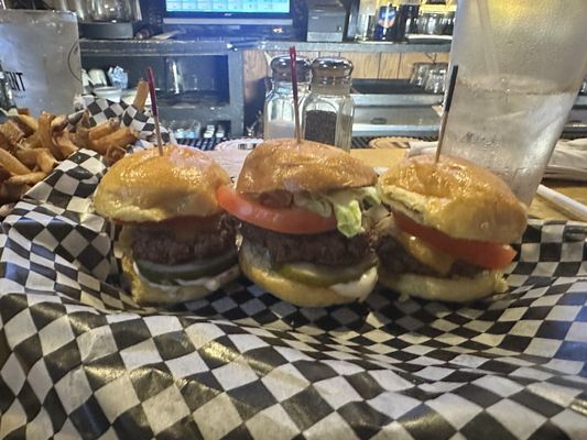 Swallow At the Hollow by null