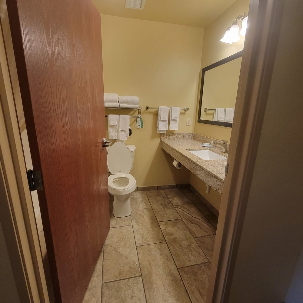 Cobblestone Inn & Suites - Altamont - Hotels Near Me - Altamont, Illinois