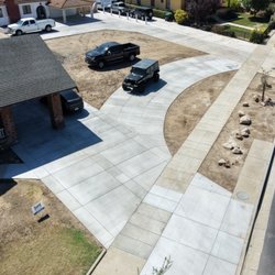 Newline Concrete & Pavers - Concrete Driveway