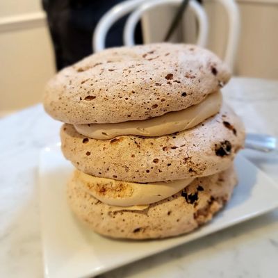 Charlotte Patisserie by null