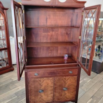 Green Acres Antiques - Huntley China Cabinet - Antiques Near Me - Clarkesville, Georgia Green Acres Antiques - Huntley China Cabinet - Antiques Near Me - Clarkesville, Georgia