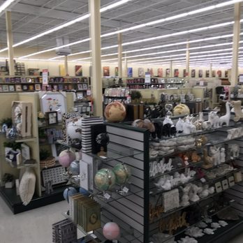Hobby Lobby - Home Decor Near Me - Deerfield, Illinois