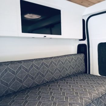 MTM Upholstery - Furniture Reupholstery Near Me - Vista, California