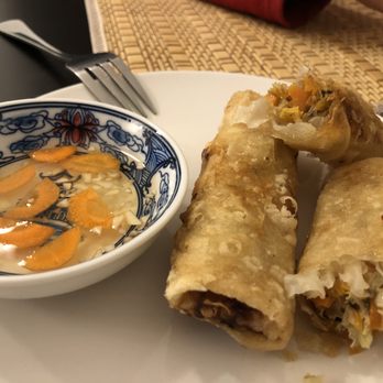 MY SAIGON - Spring rolls with pork and vegetables - Vietnamese Near Me - Český Krumlov, JC MY SAIGON - Spring rolls with pork and vegetables - Vietnamese Near Me - Český Krumlov, JC
