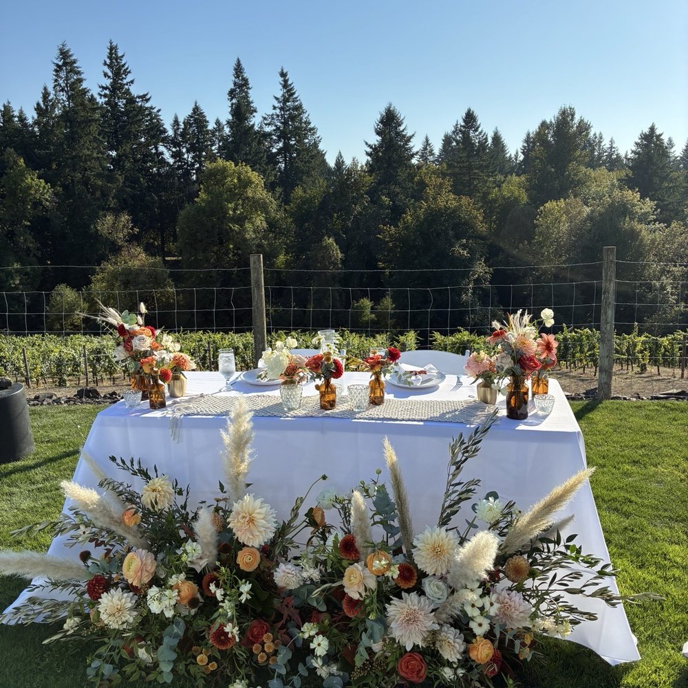 Oswego Hills Winery - Wineries Near Me - West Linn, Oregon Oswego Hills Winery - Wineries Near Me - West Linn, Oregon
