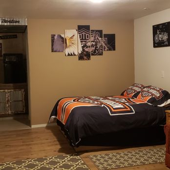 The Buzzards Nest - Room 106 - Hotels Near Me - Lamar, Colorado The Buzzards Nest - Room 106 - Hotels Near Me - Lamar, Colorado