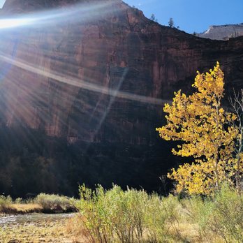 Big Bend - Surrounded by beauty in every direction... - Hiking Near Me - Springdale, Utah Big Bend - Surrounded by beauty in every direction... - Hiking Near Me - Springdale, Utah