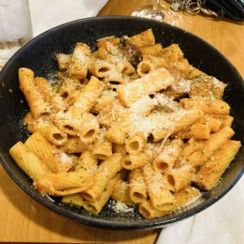 Serafino's Italian Bistro - Rigatoni and Italian sausage - Italian Near Me - Stockbridge, Georgia Serafino's Italian Bistro - Rigatoni and Italian sausage - Italian Near Me - Stockbridge, Georgia