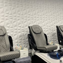 The Nail Boutique - Comfy massage seats
