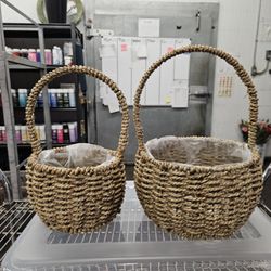 G & J Flower SA