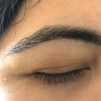 Dockery's  Brow Bar - Right eyebrow - Waxing Near Me - Teaneck, New Jersey