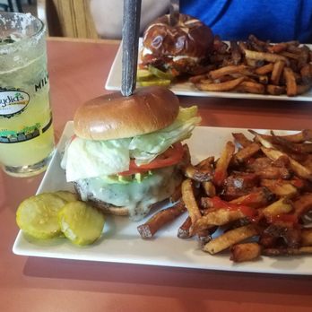 O' Lydia's - Great Burgers! Don't miss out on the wings either! - American Near Me - Milwaukee, Wisconsin O' Lydia's - Great Burgers! Don't miss out on the wings either! - American Near Me - Milwaukee, Wisconsin