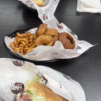 Betty Burgers - Burgers and 50-50 basket - Burgers Near Me - Aptos, California