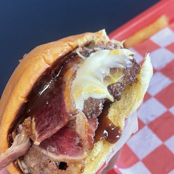 Sizzlin Smash - Bbq burger - Burgers Near Me - Madera, California