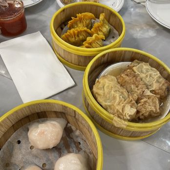 Honolulu Seafood Restaurant - Yummy! - Dim Sum Near Me - Urban Honolulu, Hawaii Honolulu Seafood Restaurant - Yummy! - Dim Sum Near Me - Urban Honolulu, Hawaii